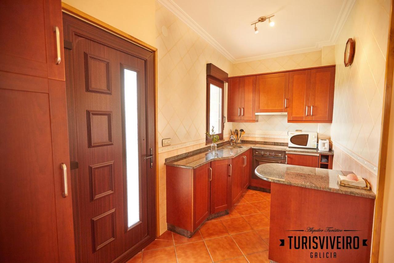 Casa En La Playa De Area Con Finca Privada Viveiro Esterno foto