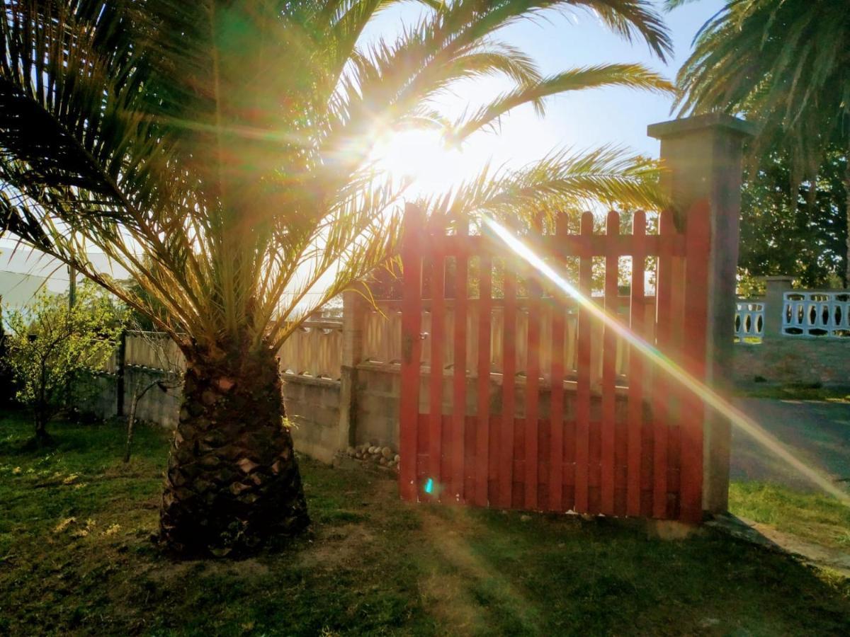 Casa En La Playa De Area Con Finca Privada Viveiro Esterno foto